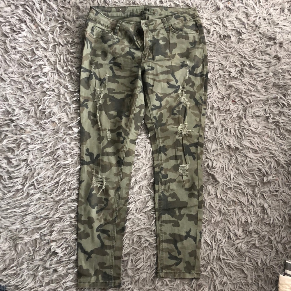 camo pants